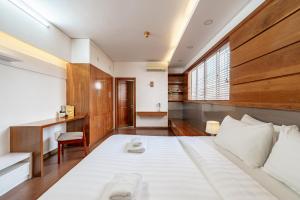 Skyline City LuxeRetreat 3BR 3BA Walk to Bui Vien