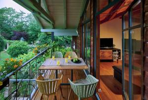 ÜbermAlztal Gartenblick