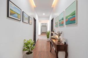 FabHotel Red Velvet Inn & Suites