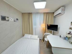 #강남#주차1대무료#지하철역 5분 #2룸# 5인 #코엑스 #도심공항#롯데월드#대치학원가