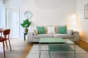 Appartement deux chambres avec parking et balcons