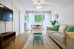 Appartement deux chambres avec parking et balcons