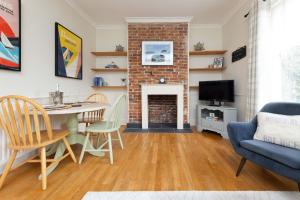 Characterful City Maisonette for 4