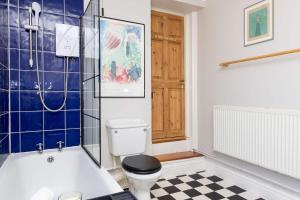 Characterful City Maisonette for 4