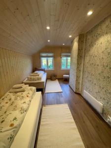 Cozy older house in scenic surroundings