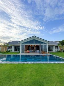 Fleur de Lys Resort & Spa Long Hai