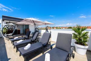 Rooftop heated pool Villa Jelena