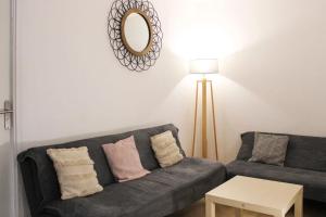 Cosy and Bright Apartment with Private Balcony