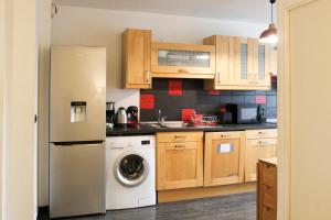 Cosy and Bright Apartment with Private Balcony