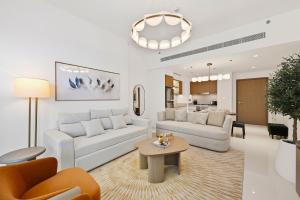 Newly Styled 1BD in Grand Bleu Beachfront, Fits 4