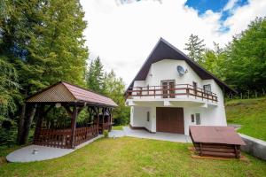 Borovac mountain escape