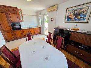 BLAZ NV 1 - Apartment 150m from the beach