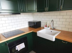 Fabryczna Apartment & private parking