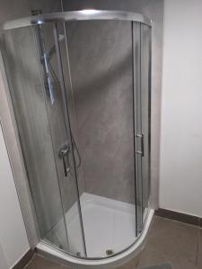 Well-located luxury flat