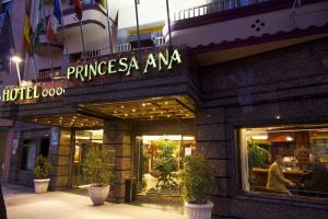 Princesa Ana hotel, 
Granada, Spain.
The photo picture quality can be
variable. We apologize if the
quality is of an unacceptable
level.