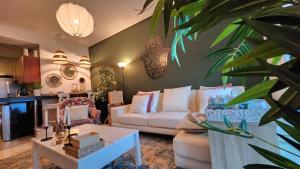 Zigzag Tower A - 2 Bedrooms Made with Love 34 Floor In Pearl-3408-TA