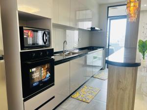 C 2bedroomensuite with swimming pool, gym, restaurant etc