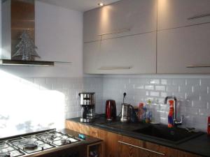 Chalet neuf pour 12 à Chamrousse, accès pistes proche - FR-1-340-211