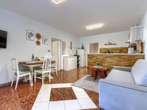 Apartment Viliam by Interhome