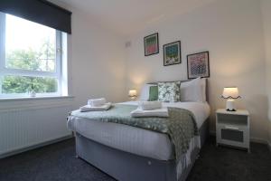 Signature - Hattrix View