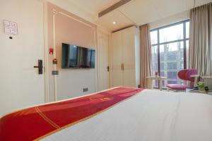 Hotel Red Martin 2 min walk from Golden Temple