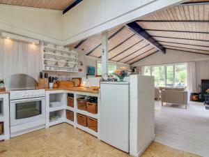 Holiday Home Heike - 1-3km from the sea by Interhome