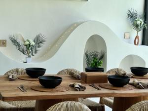 3BR Tropical Villa with Pool & Lush Garden Oasis, 4 minutes to the beach