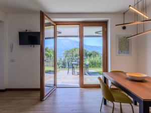 Holiday Home La Terrazza sul Lago by Interhome