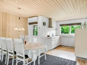 Holiday Home Ara - 1-4km from the sea by Interhome