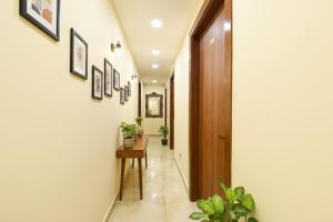 FabHotel Yash Residency - Yamuna Sports Complex