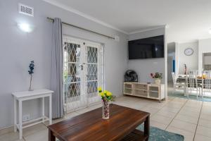 Nunei Coastal Escape