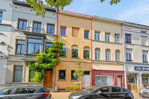 City Escape sleeps 6