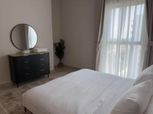 Large 4BR Stay Yas Island Fun at Your Doorstep