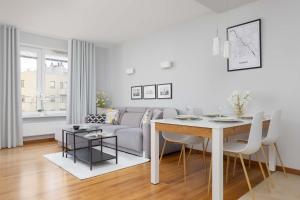 Warsaw Ursus Modern Apartment with Parking, AC & Balcony by Noclegi Renters