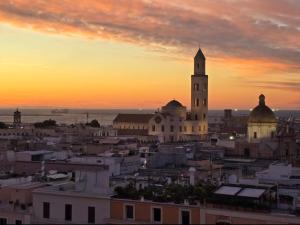 Tra il Borgo Antico e il Mare