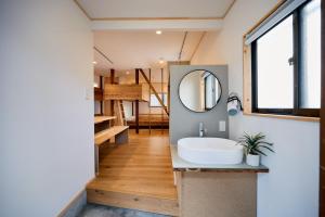 【Hotel Futaba HeightsC】good access, up to 5 guests