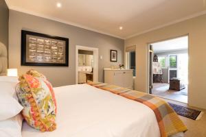 Suite con Vista Giardino - Old Village Lodge