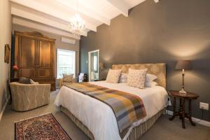 Camera King Luxury - Old Village Lodge
