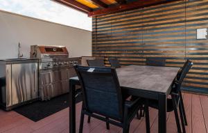 Luxurious Apartment In Vrsi With Sauna