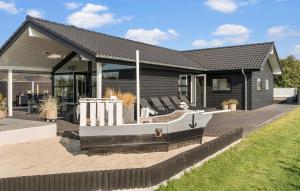 Five-Bedroom Holiday Home In Haderslev