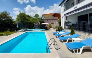 Gorgeous Apartment In Veprinac