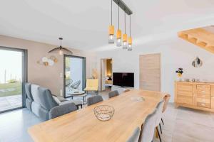 Maison récente, plages et commerces à pied