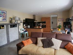 Bubbles and Granules - Single-storey house - Swimming pool