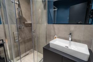 The Red Tile - Sweet Escape Apartments