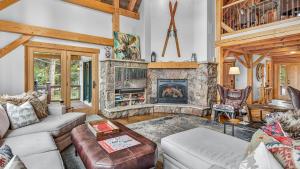 Moose Tracks Lodge