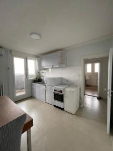 Skyline Apartment Comfort w Panoramic Terrace