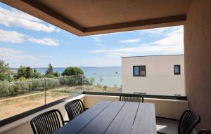 Beautiful Apartment In Privlaka 