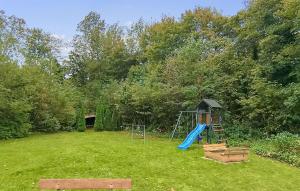 Awesome Home In Oksbøl With Kitchen