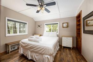 Rennie Lake Hideaway Home