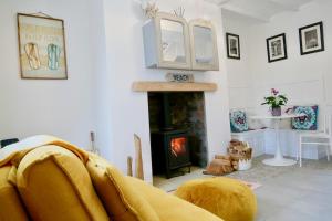 Tiny one bedroom mansion in newbiggin by the sea